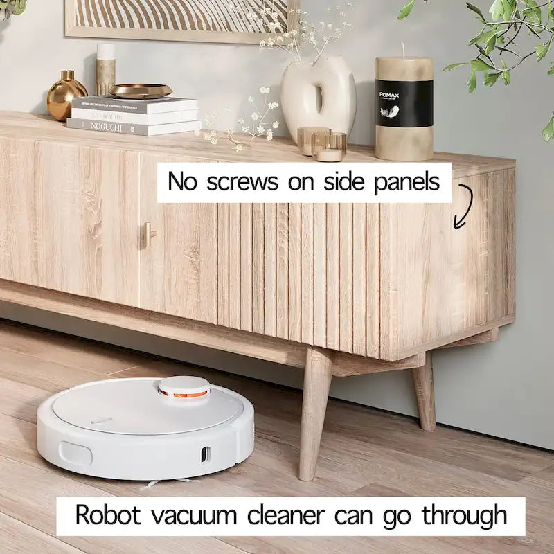 Meuble TV à lattes avec pieds en bois et portes de rangement, marron / marron clair / beige / acajou, style scandinave du milieu du siècle, convient aux téléviseurs jusqu'à 65 pouces