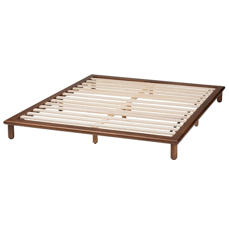 Cadre de lit bas en bois d'hévéa avec balustrade arrondie, Noyer, Style moderne du milieu du siècle, Grand lit / Très grand lit, 2 personnes