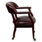 Chaise de conférence avec garniture cloutée et roulettes, vinyle noir / bleu marine / rouge bœuf, style traditionnel, 1 personne