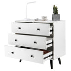 Commode à 4 tiroirs avec poignées métalliques et pieds fuselés, blanche, style moderne