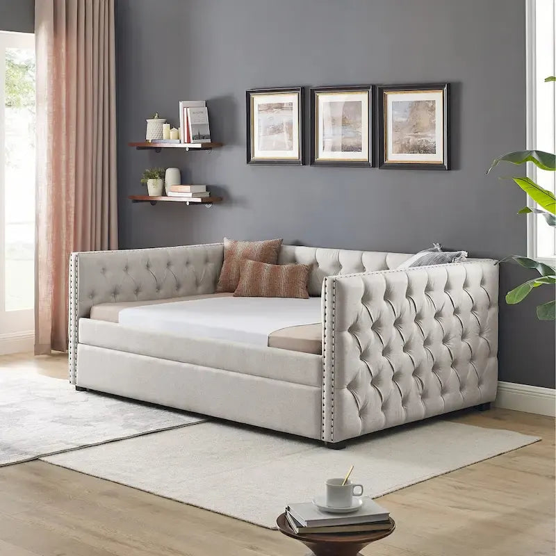 Lit de repos rembourré avec lit gigogne double, beige/gris, capitonné, garniture cloutée, pleine grandeur/double, 2 personnes
