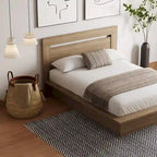 Lit plateforme en bois composite avec chevets et tête de lit larges, Chêne brun / Chêne blond naturel, Style minimaliste, Double / Queen, 2 personnes