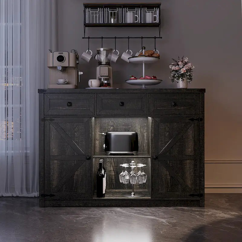 Buffet de ferme de 47" avec 3 tiroirs, lumières LED et prises de courant, noir/blanc, style ferme